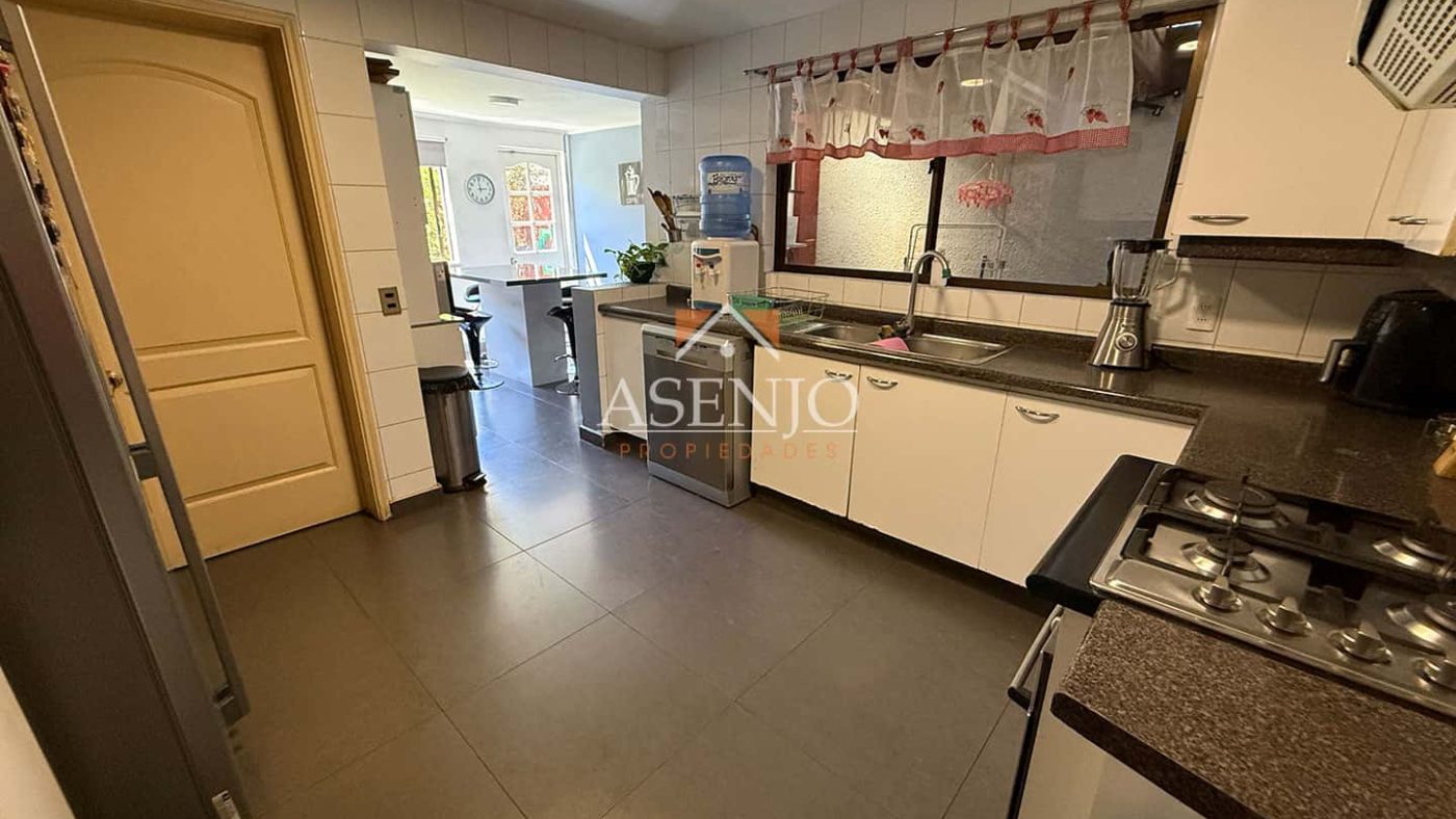 EL ROBLE / HUECHURABA