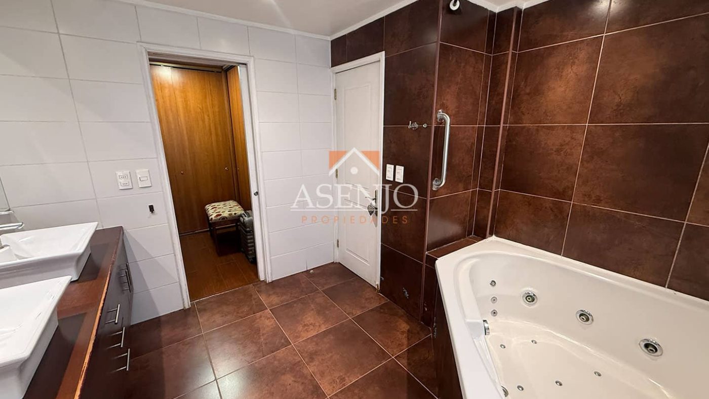 EL ROBLE / HUECHURABA