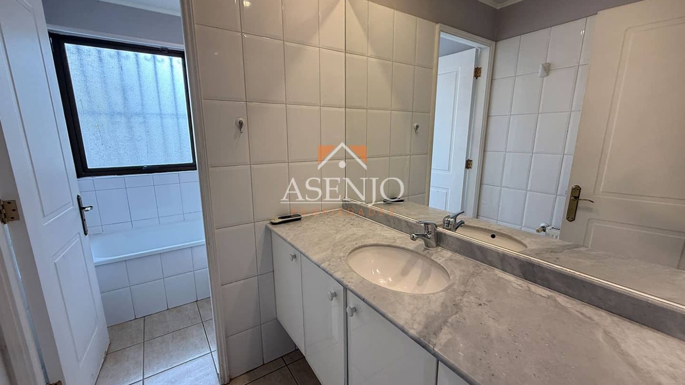 EL ROBLE / HUECHURABA