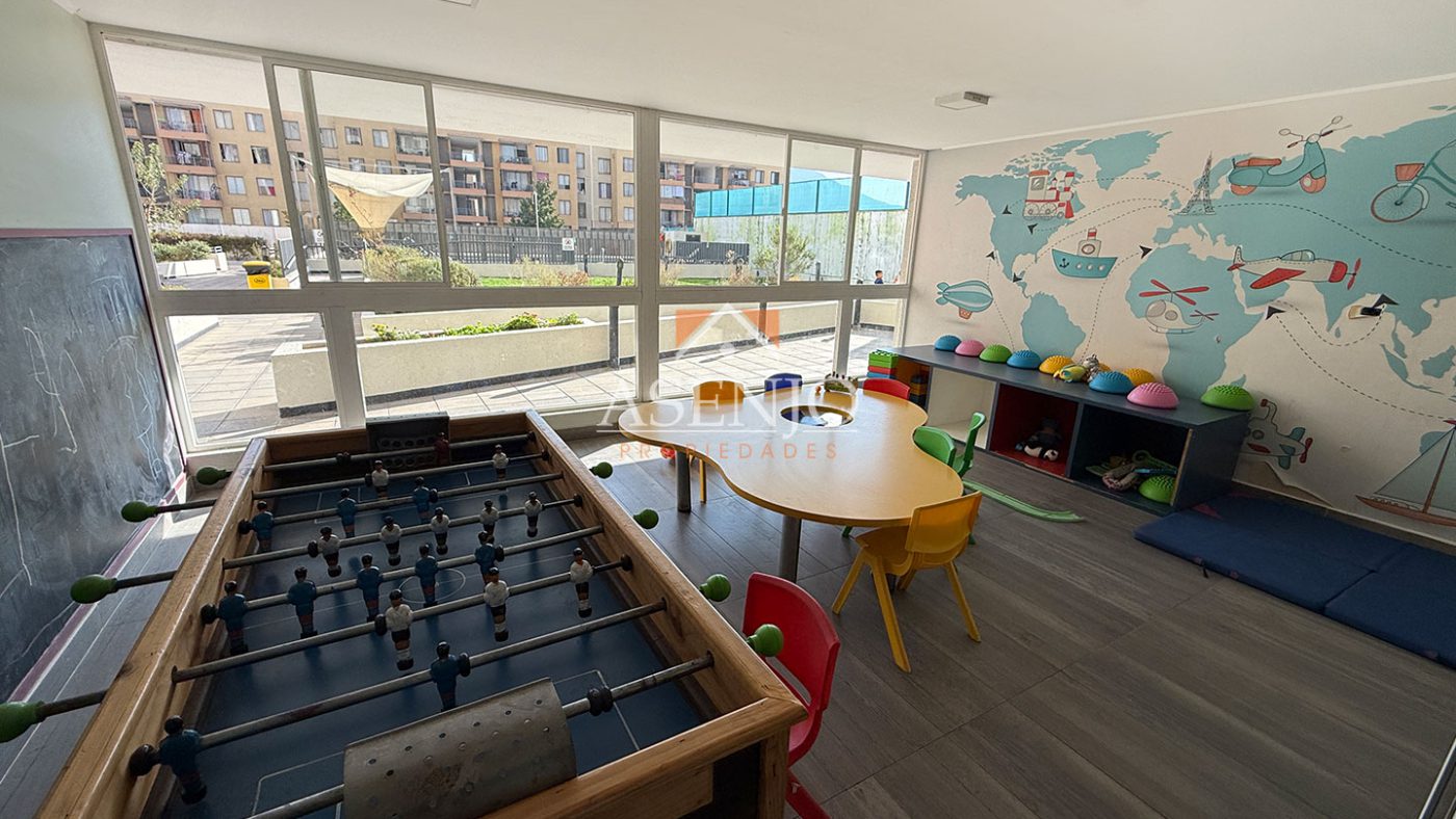 AV. FERMIN VIVACETA / CONCHALÍ