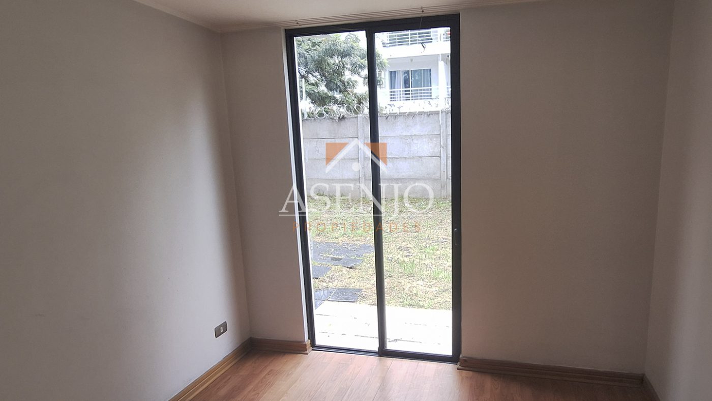 CASA EN PUNTA NOGALES