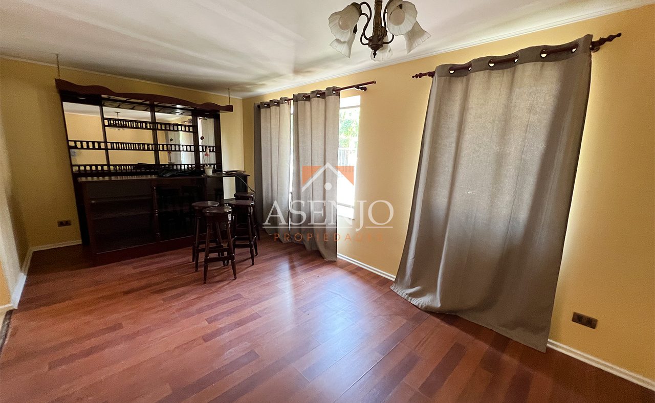 CASA EN SANTA ROSA / HUECHURABA